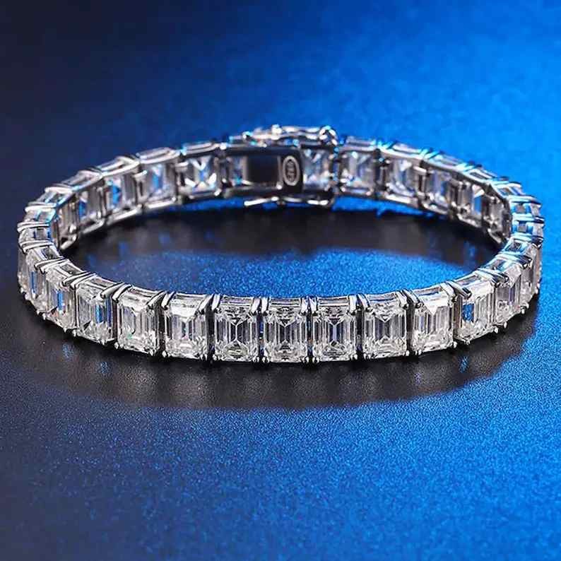 Elegant Emerald-Cut Moissanite Prong-Setting Tennis Bracelet in 925 Sterling Silver