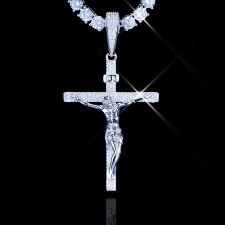  925S & VVS MOISSANITE CRUCIFIX NECKLACE With 3MM Rope Chain