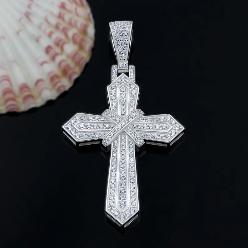 1.55 Ct Moissanite 925 Sterling Silver Cross Pendant