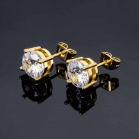 Round Cut Stud Earring
