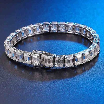 Elegant Emerald-Cut Moissanite Prong-Setting Tennis Bracelet in 925 Sterling Silver