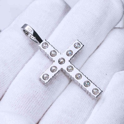 4.51 CARAT VVS MOISSANITE CROSS IN WHITE GOLD