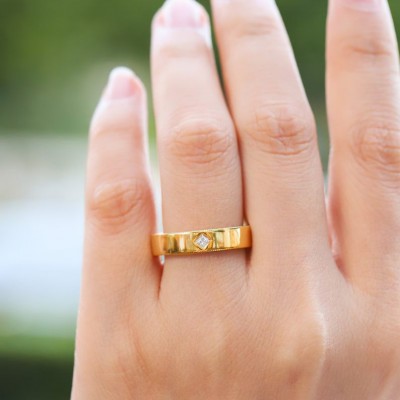 0.20ct Vintage Yellow Gold Princess Cut Moissanite Mens Wedding Band