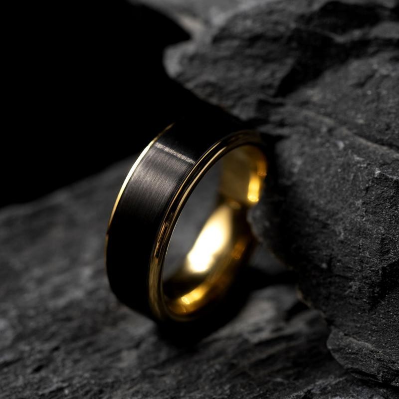 Black Tungsten 18K Gold Men's Ring - Glamcura